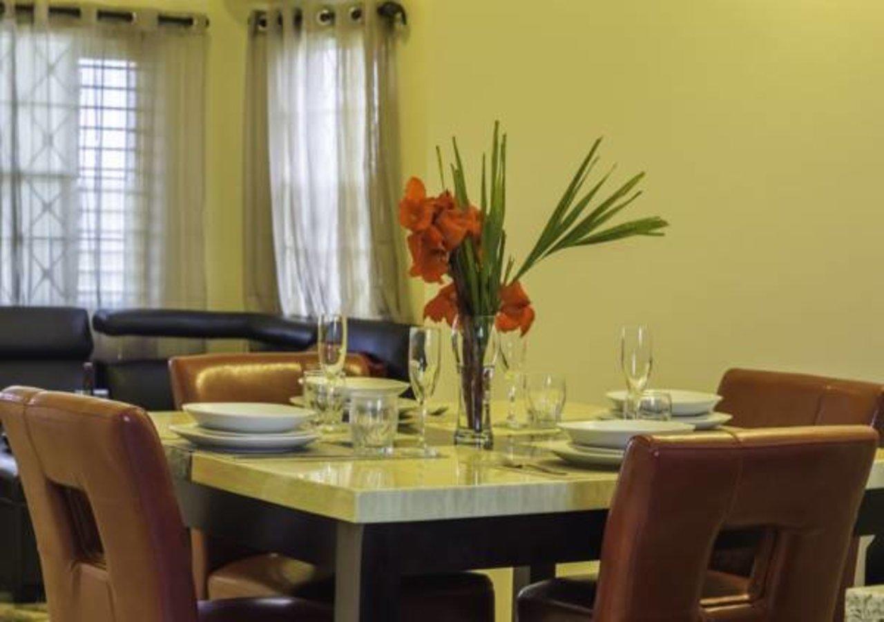 N2N Suites - Ochio Rios Vacation Home โอโชรีโอส ภายนอก รูปภาพ