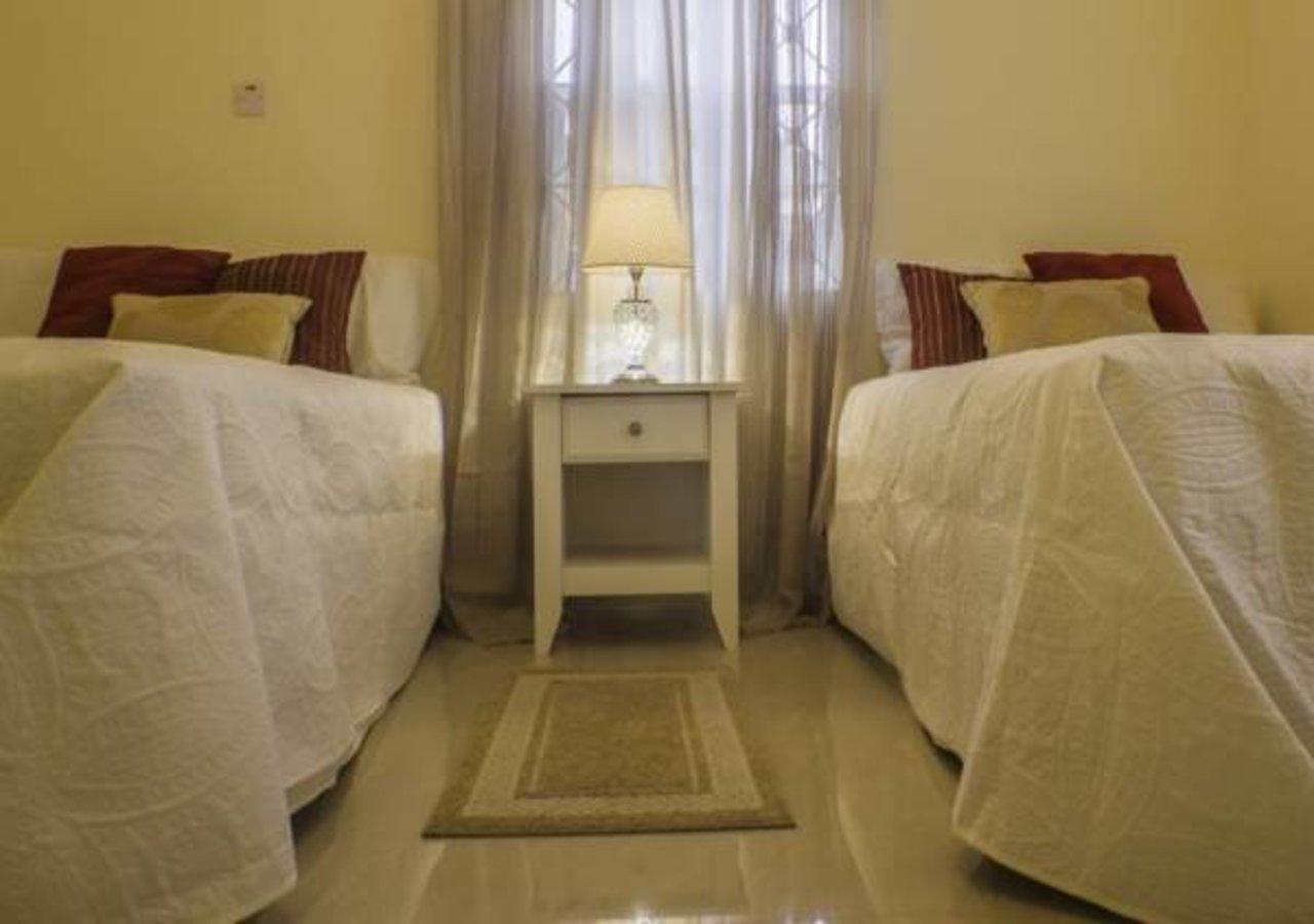 N2N Suites - Ochio Rios Vacation Home โอโชรีโอส ภายนอก รูปภาพ