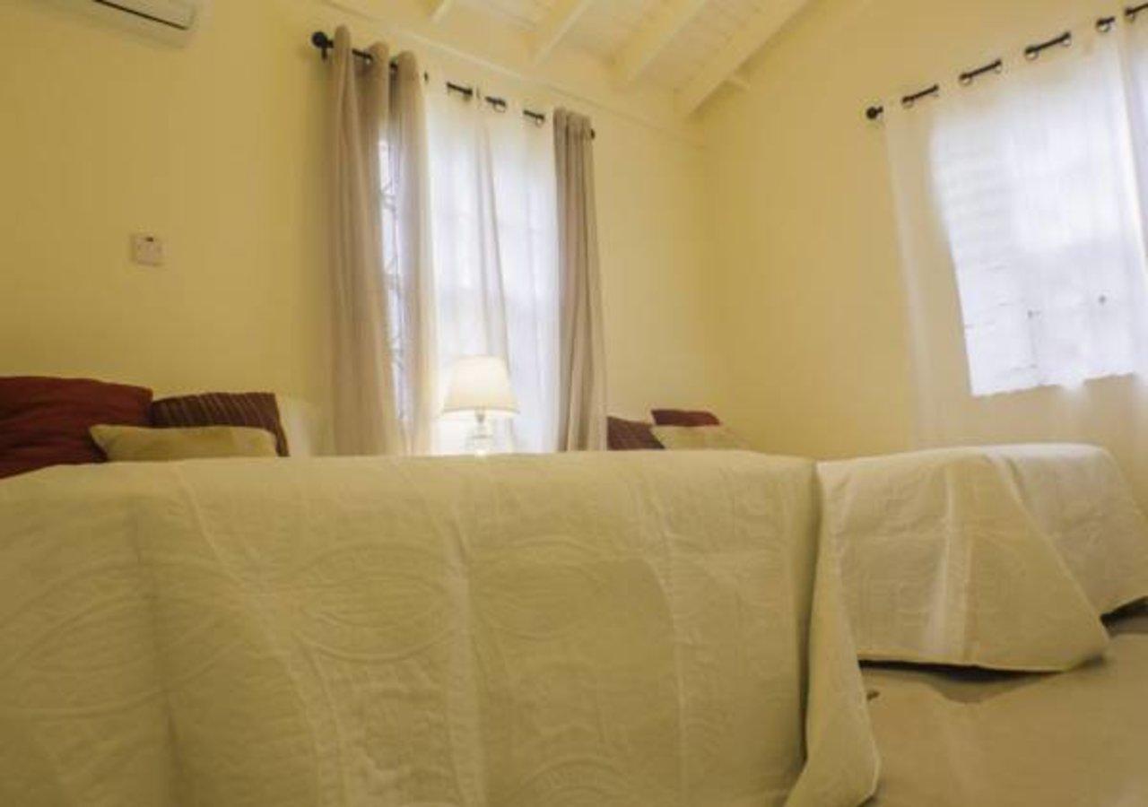 N2N Suites - Ochio Rios Vacation Home โอโชรีโอส ภายนอก รูปภาพ
